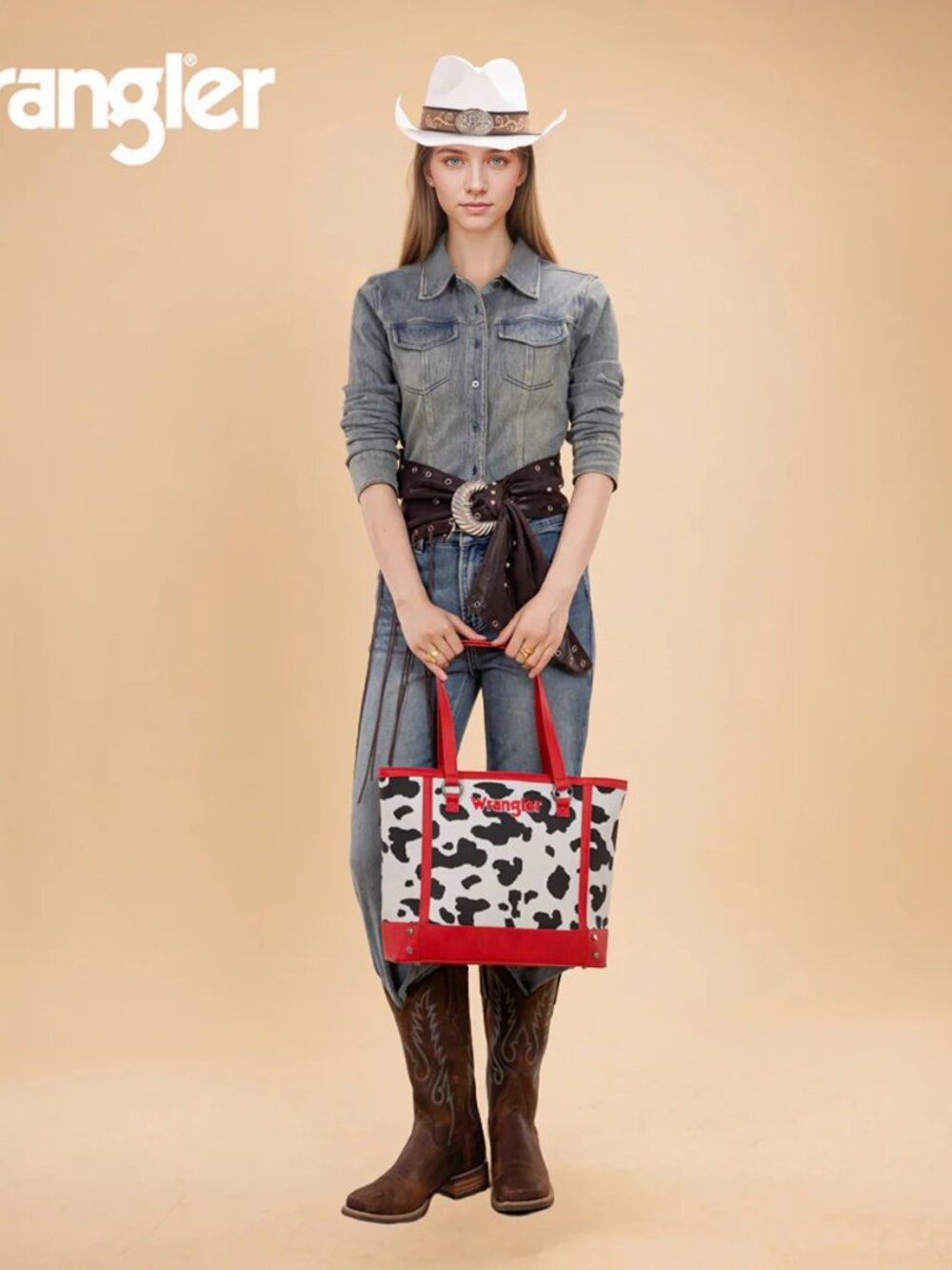 Wrangler Cow Print Tote and Wallet Set Red - Picture 6 of 9